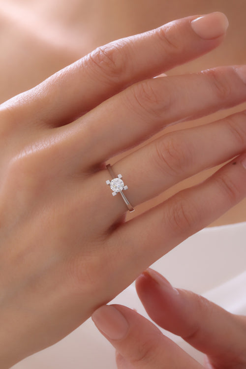 0.30 Karat Pırlanta Tektaş Yüzük