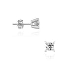 0.20 Karat Pırlanta Tektaş Küpe