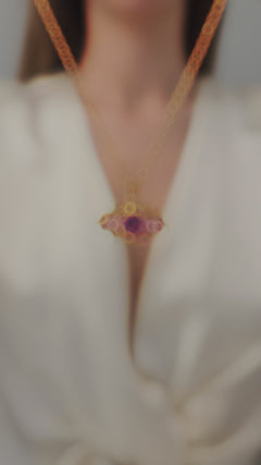 Pembe Safir Taşlı ve Pırlantalı Vintage Kolye