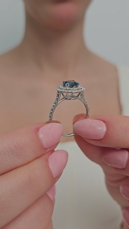 London Blue Safir ve Pırlanta Taşlı Alkahest Yüzük